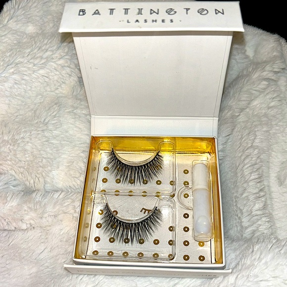 Battington Lashes Monroe 3D Black Silk Lashes new in box - Picture 8 of 8